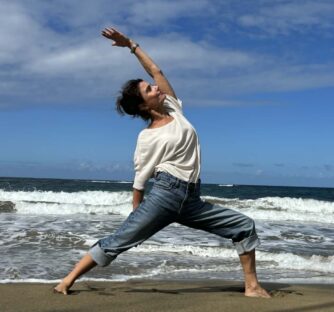 Mluvíme-li o józe, často se zaměřujeme na tělo – na flexibilitu, sílu nebo správné provedení pozic. Podle tradiční jógové filozofie je ale tělo jen vstupní branou. Skutečným cílem yogy je práce s myslí.