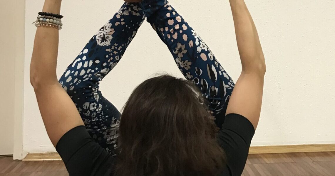 Láska na podložce: když yoga učí laskavosti