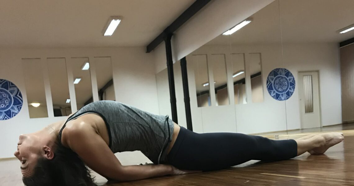 YOGA A JARNÍ ÚNAVA